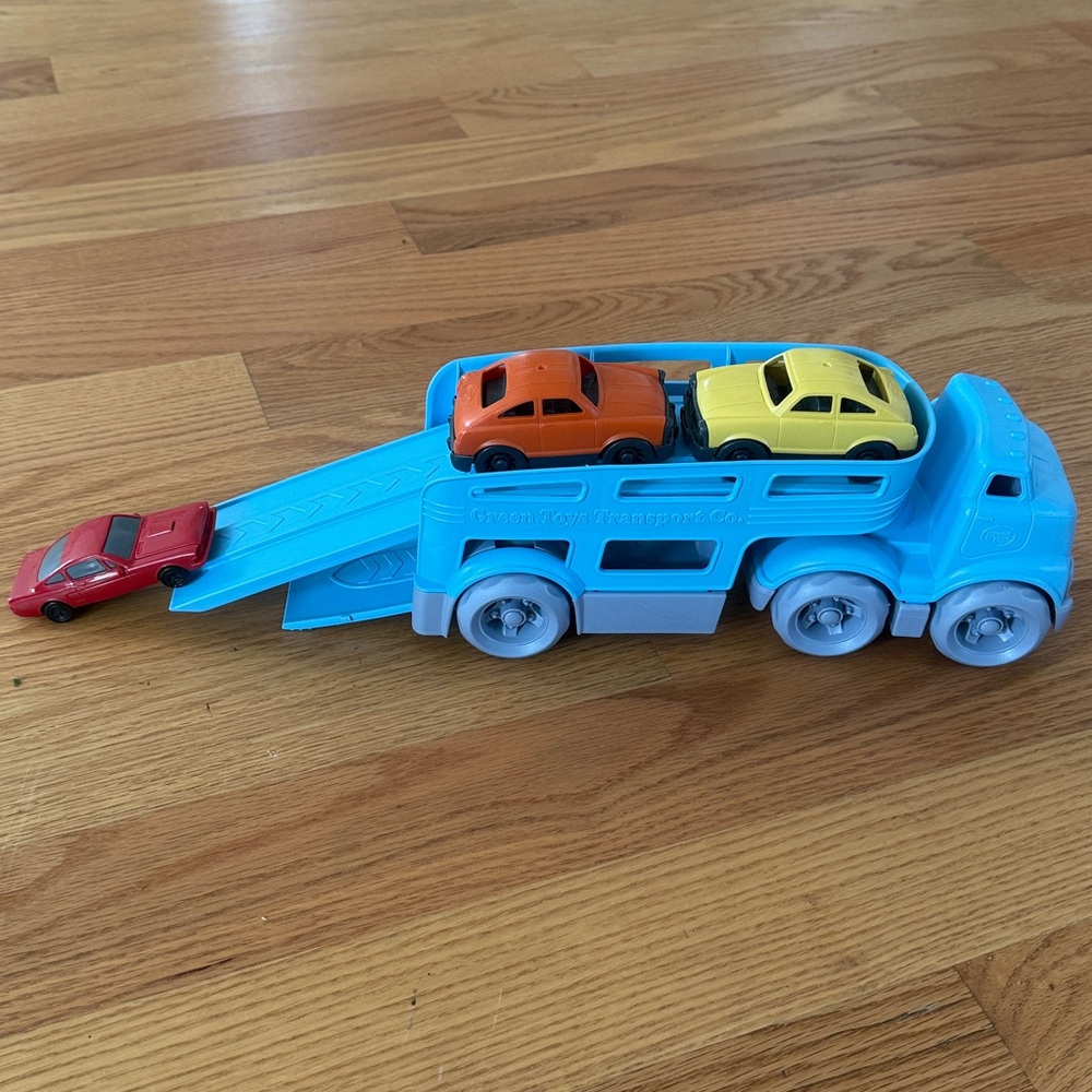 Green Toys Car Carrier CB2